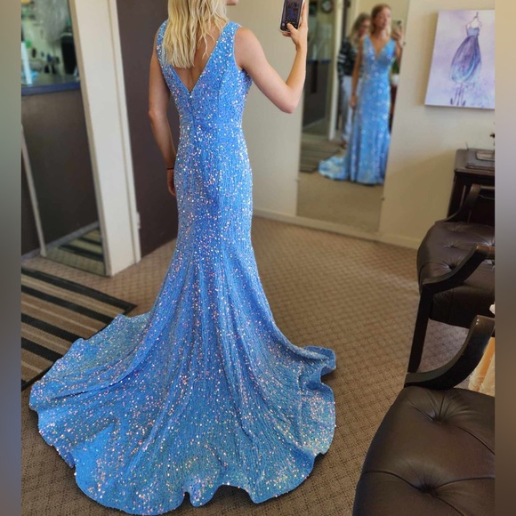 Selling my blue sparkly prom dress! Size SM,  altered to fit a bit tighter. - Picture 4 of 4